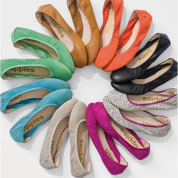 NWOB Hush Puppies chaste ballet flat in very berry pink suede size 6 - Picture 6 of 6